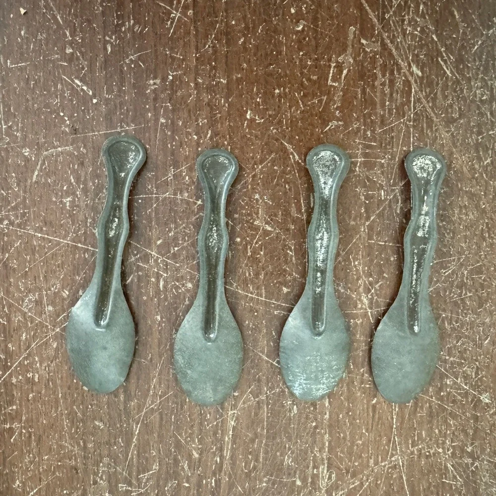 Vintage Style Miniature Metal Spoons Set of 4 Rustic Primitive‎ Grey